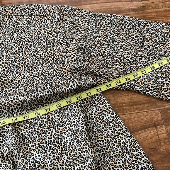 Vintage Leopard robe - Picture 4 of 6